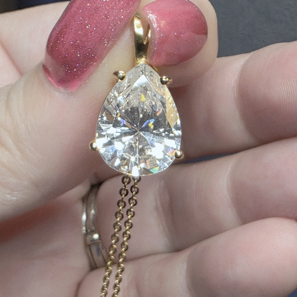 Gold-Tone Pear-Cut Crystal Pendant Necklace on Delicate Chain 339 - Picture 7 of 9